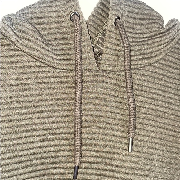 Hoodie - Picture 5 of 8